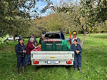 Auch beim 2. Termin war der Anhänger wieder voll